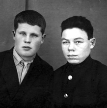 Н.Жернаков слева